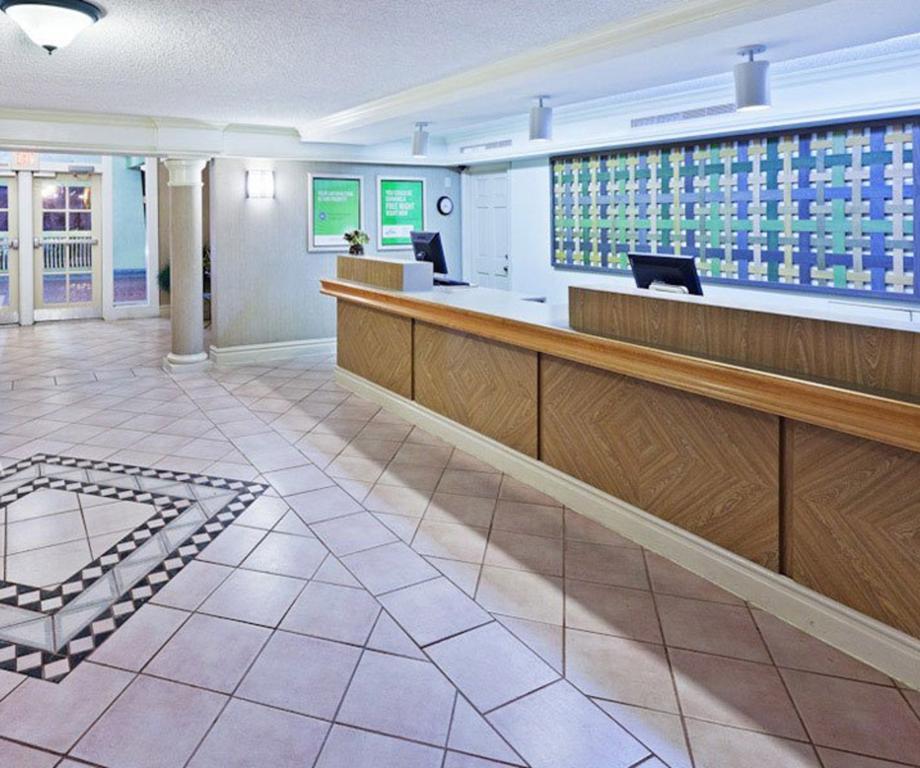 Motel 6 טקסס סיטי מראה פנימי תמונה
