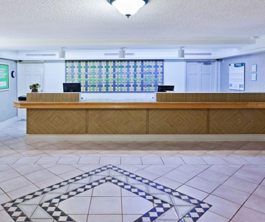 Motel 6 טקסס סיטי מראה פנימי תמונה