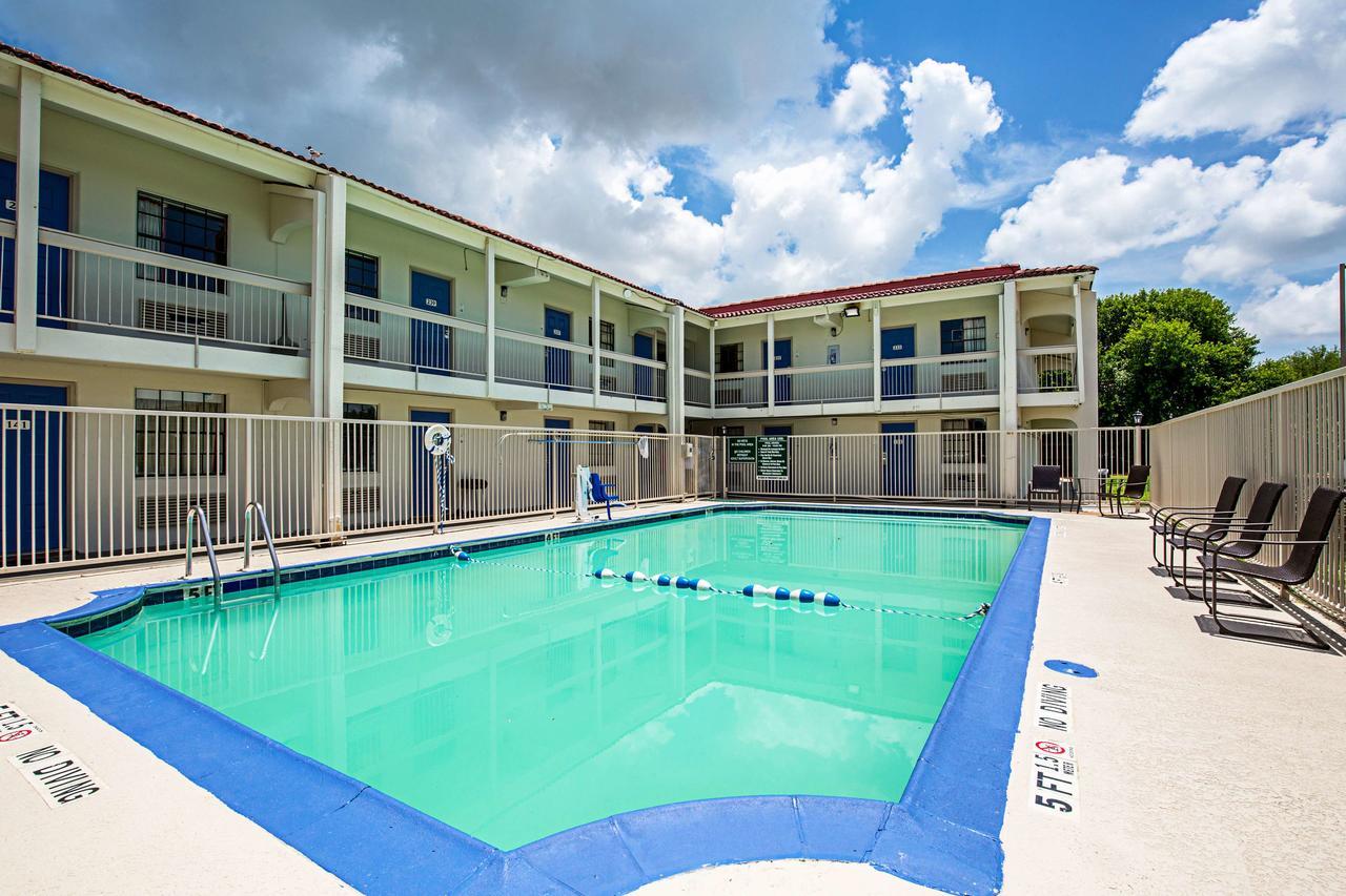 Motel 6 טקסס סיטי מראה חיצוני תמונה