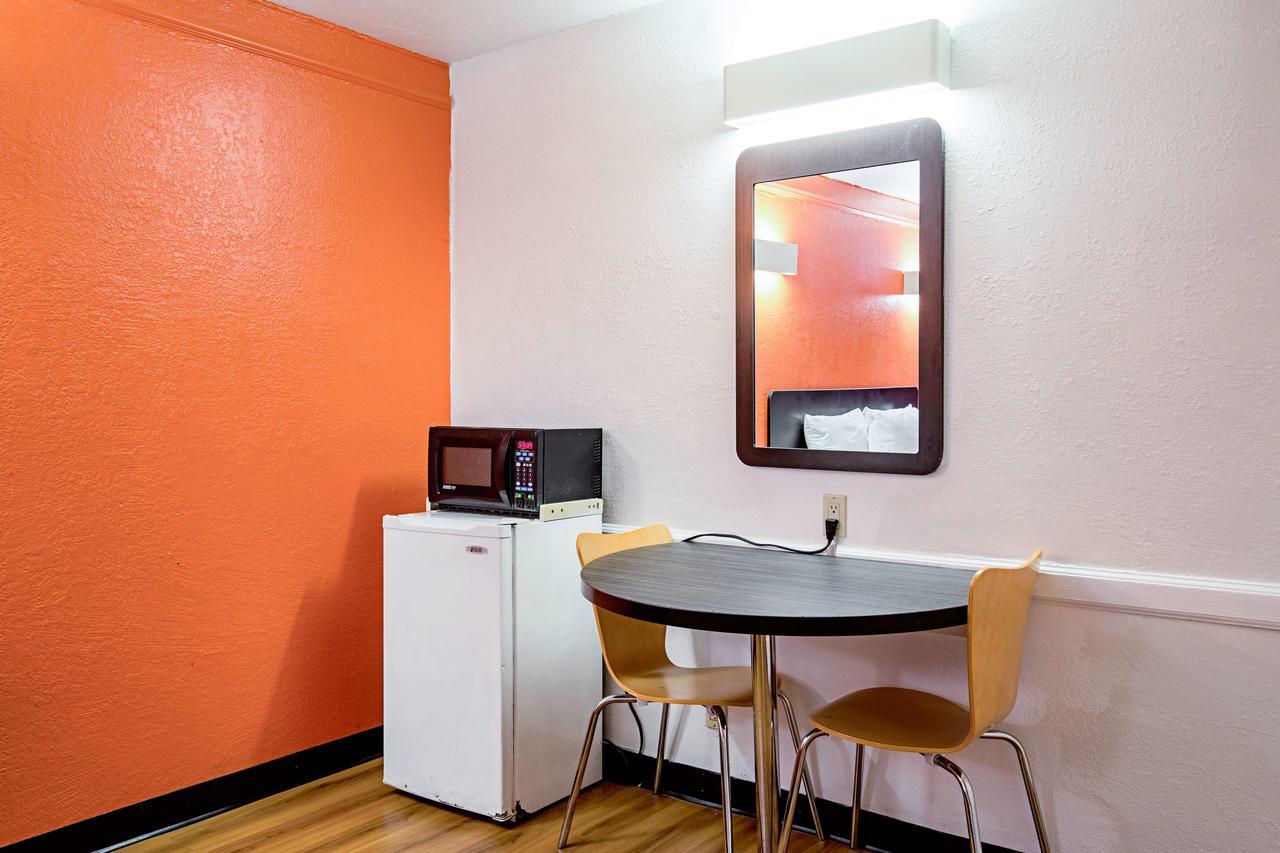 Motel 6 טקסס סיטי מראה חיצוני תמונה