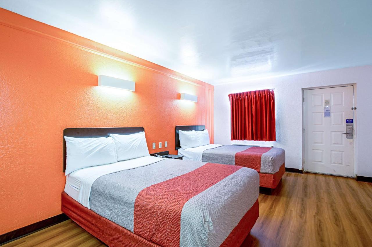 Motel 6 טקסס סיטי מראה חיצוני תמונה
