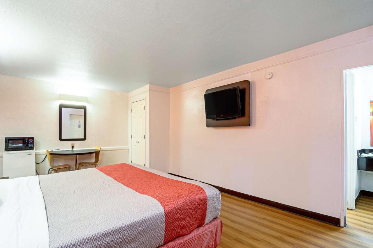 Motel 6 טקסס סיטי מראה חיצוני תמונה